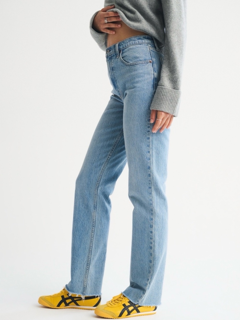 Abercrombie & Fitch Ultra High Rise 90s Jean